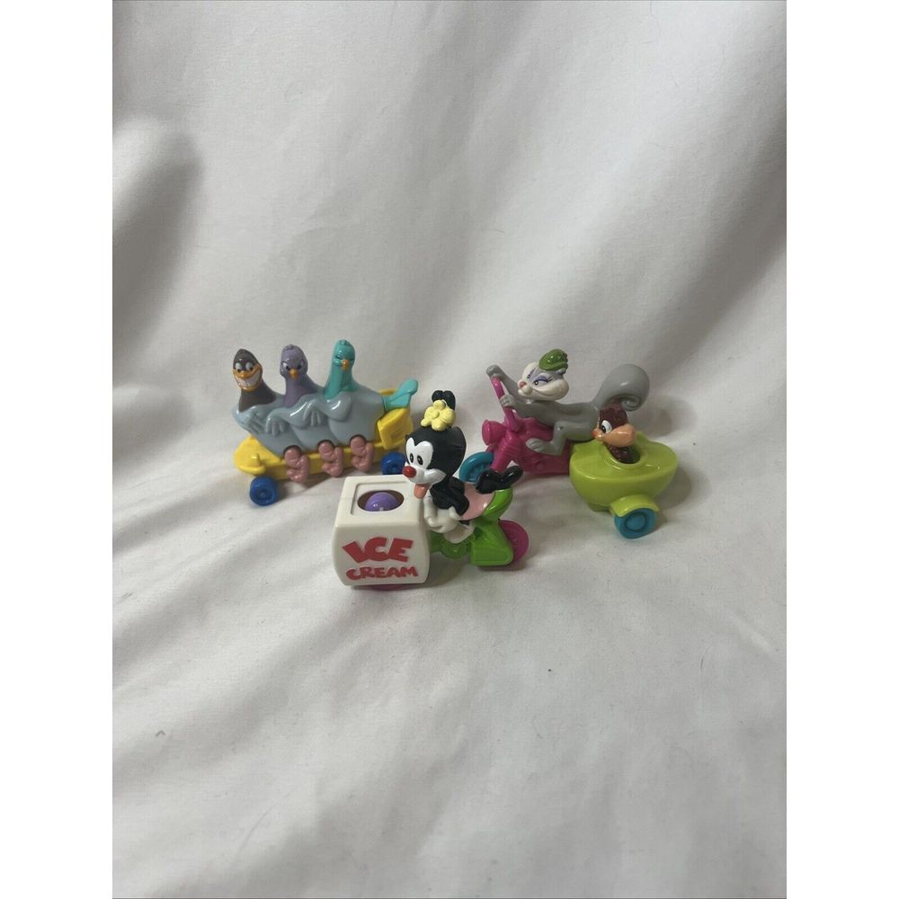 3 Vintage 1993 Warner Bros Animaniacs‎ Toy Figures On Wheels